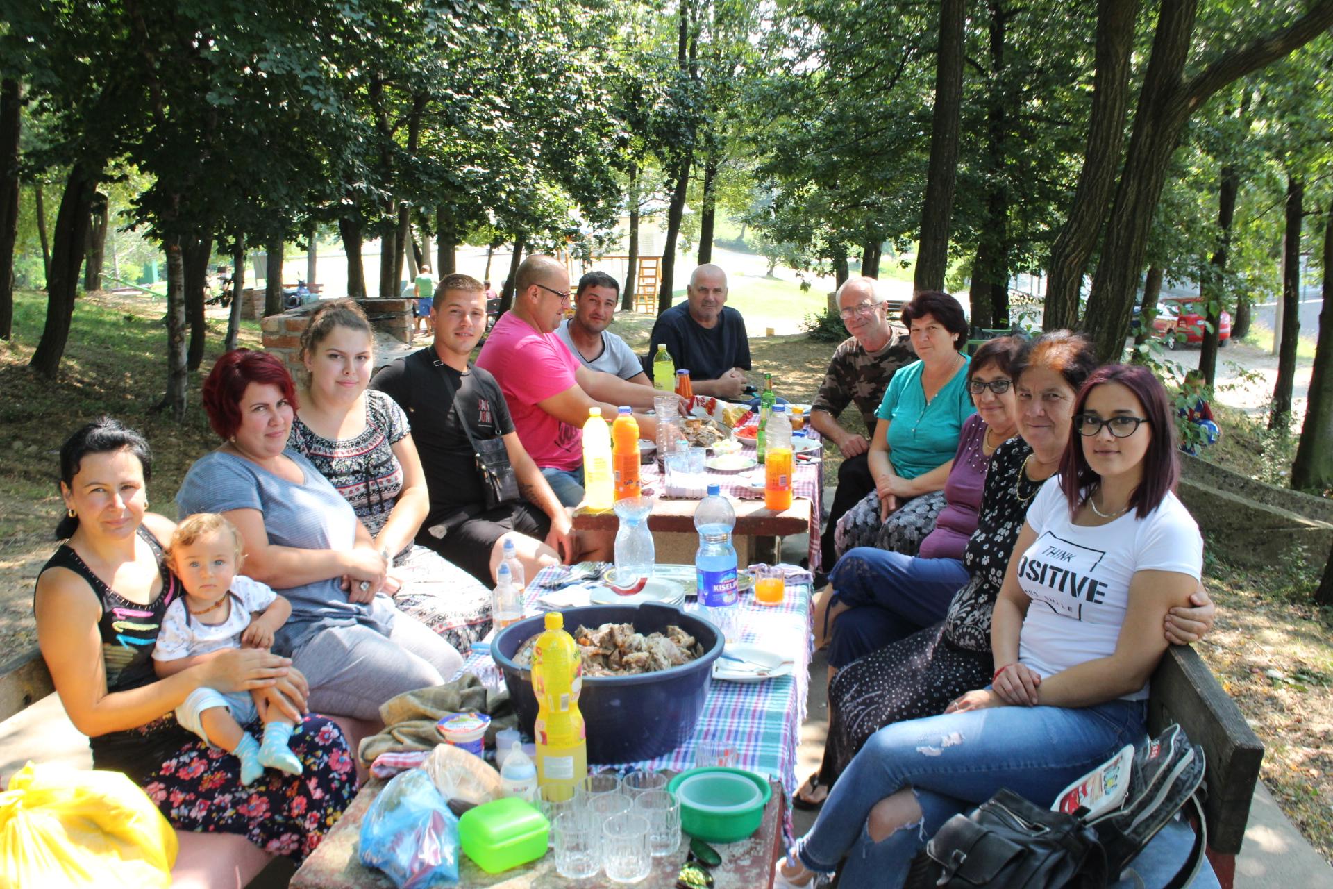 Okupilo se pet porodica iz Gračanice i Srebrenika - Avaz