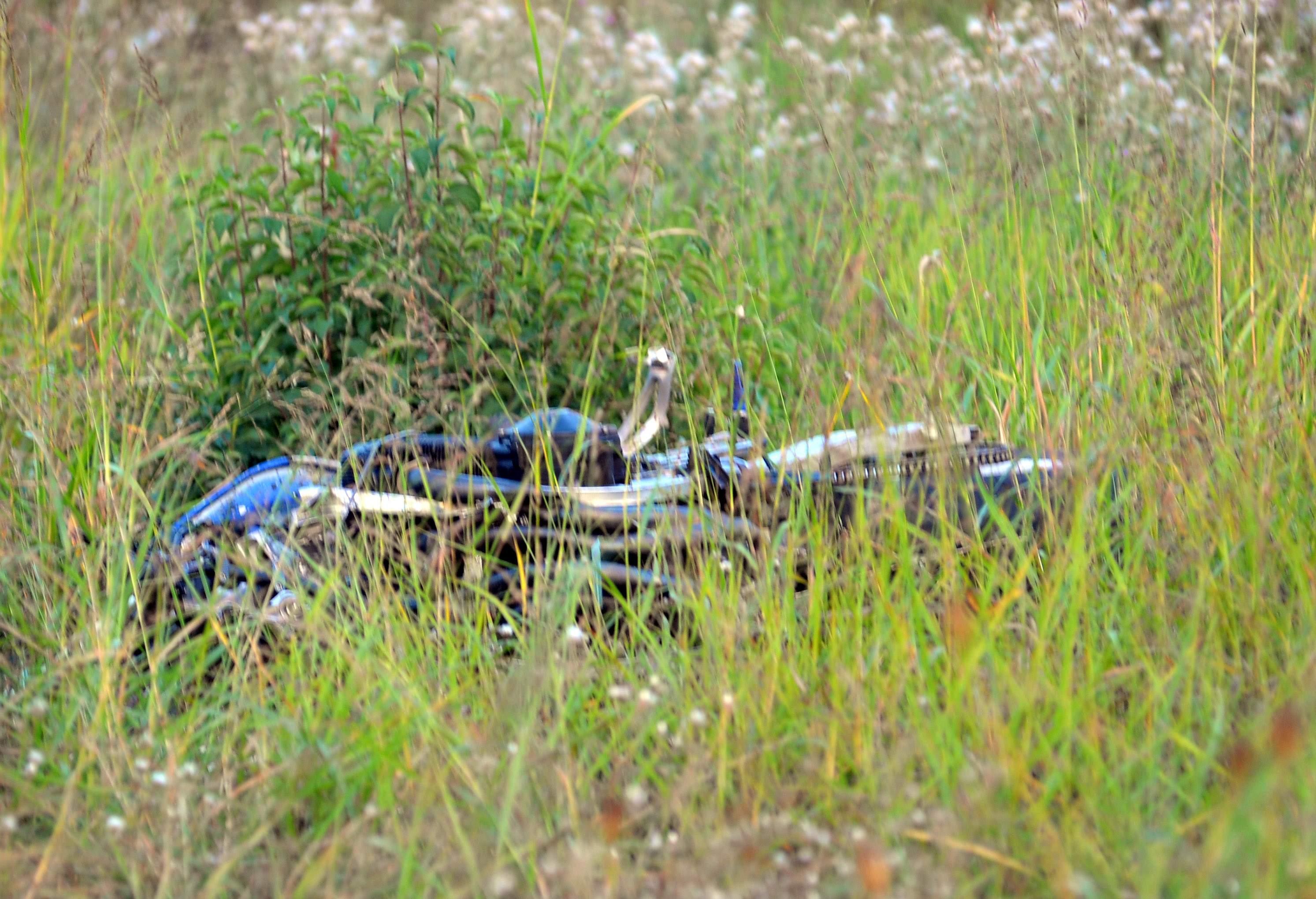 Motocikl završio u travi - Avaz