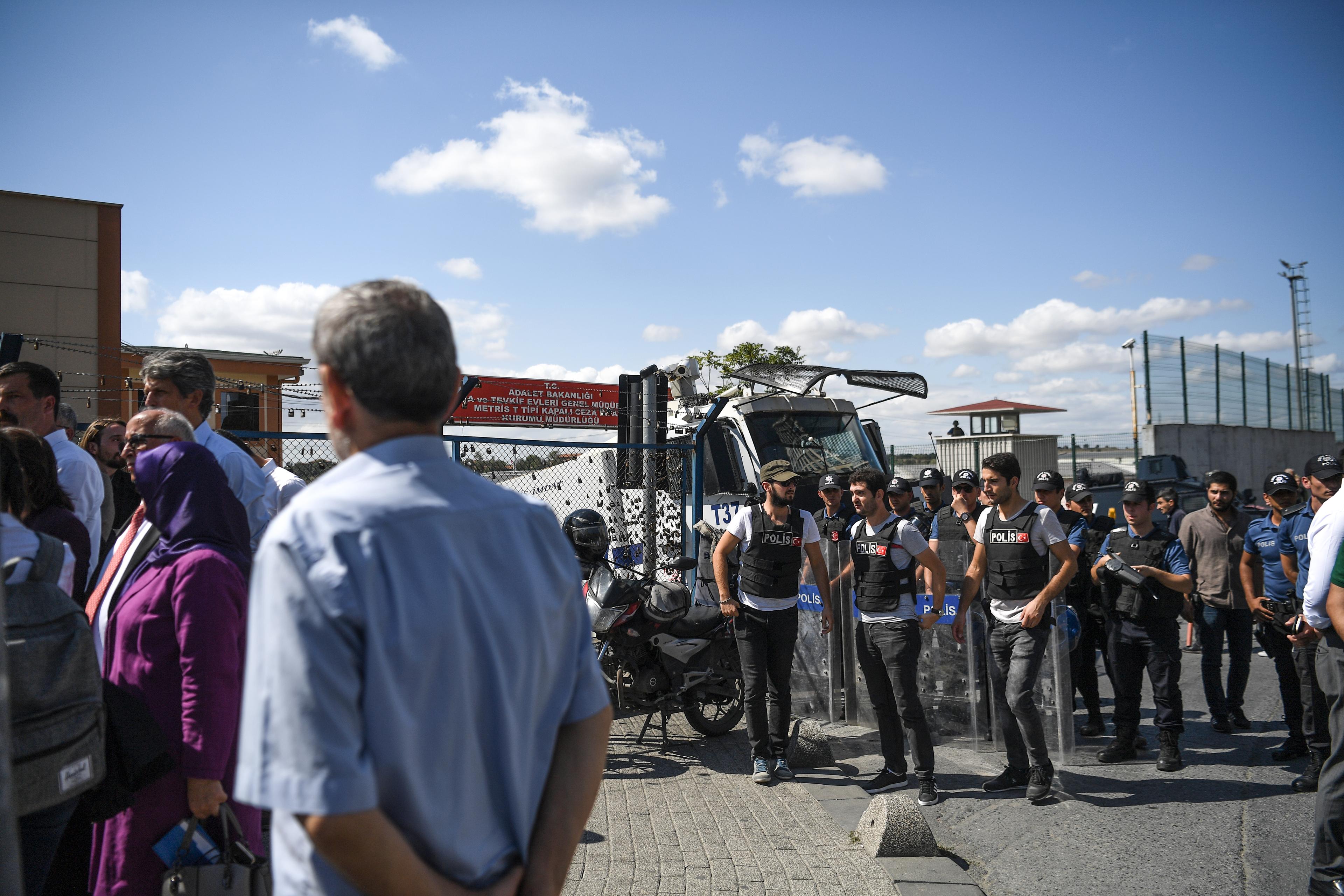 Turske vlasti uhapsile 39 osoba zbog povezanosti s Gulenom