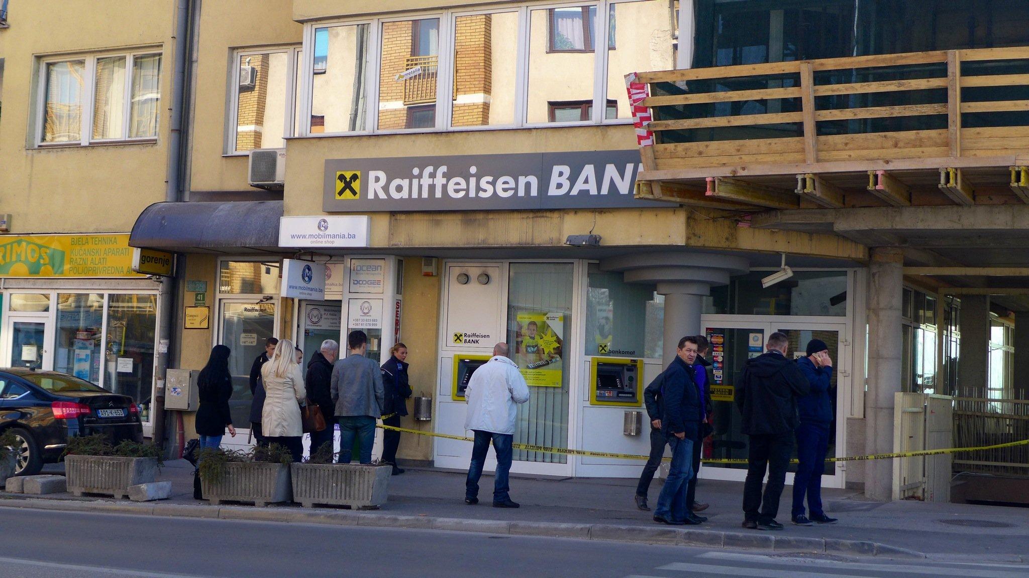Opljačkana poslovnica „Raiffeisen banke“ na Ilidži - Avaz