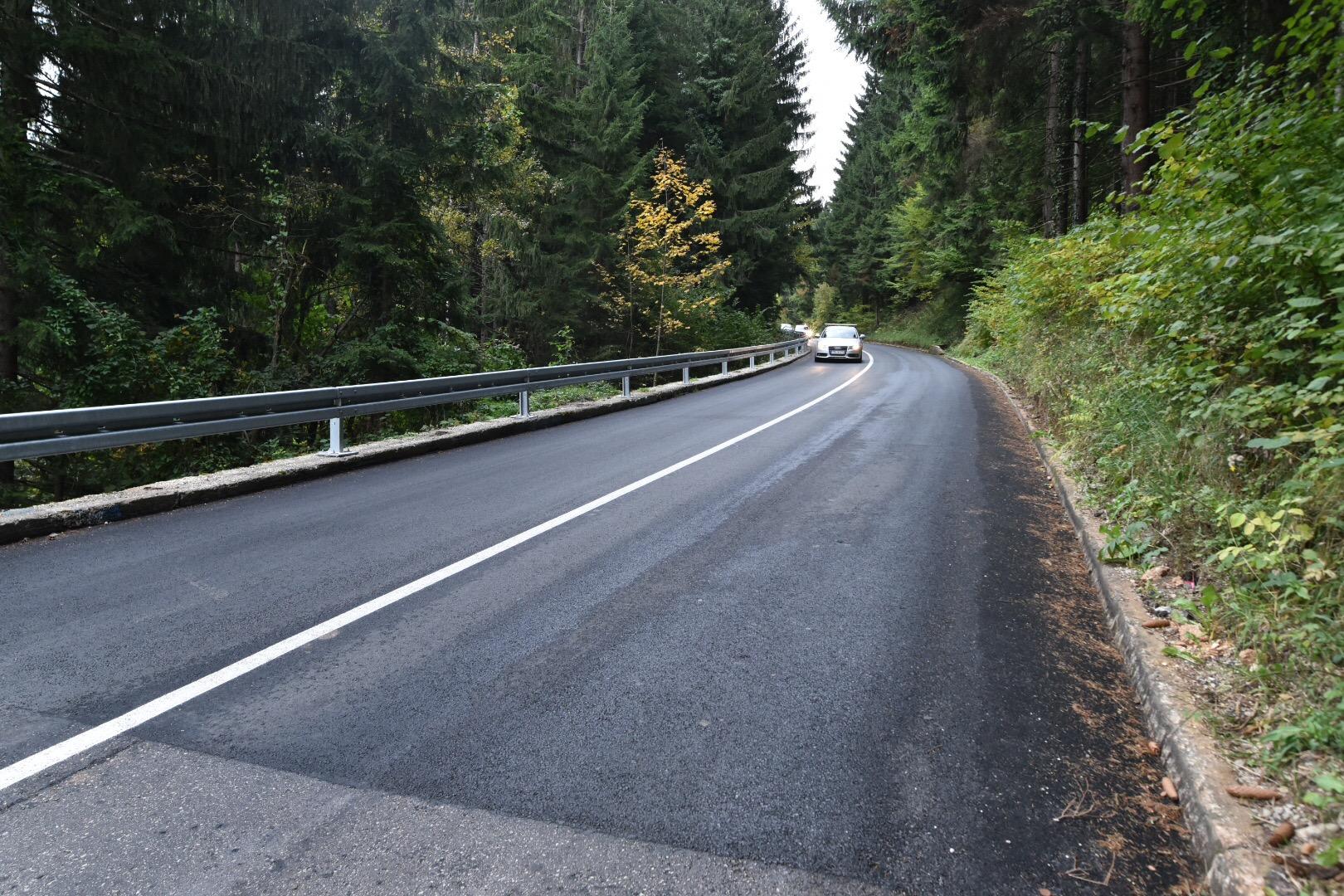 Samo dio puta prema Trebeviću asfaltiran, rupe i dalje problem