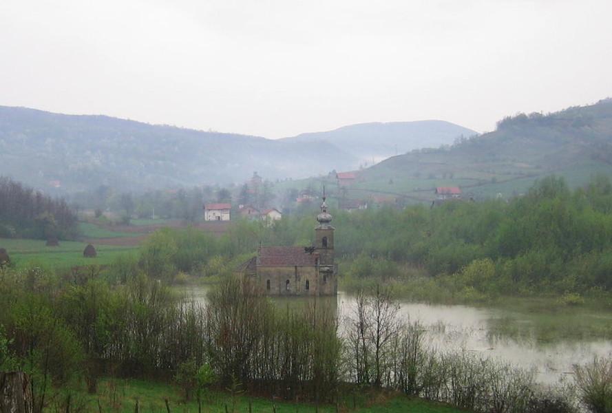 Tajanstveni glasovi i danas se čuju iz jezera u BiH u kojem je potopljena crkva