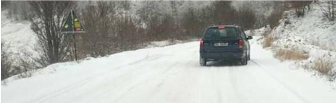 Snijeg zabijelio puteve na sjeveru Crne Gore - Avaz