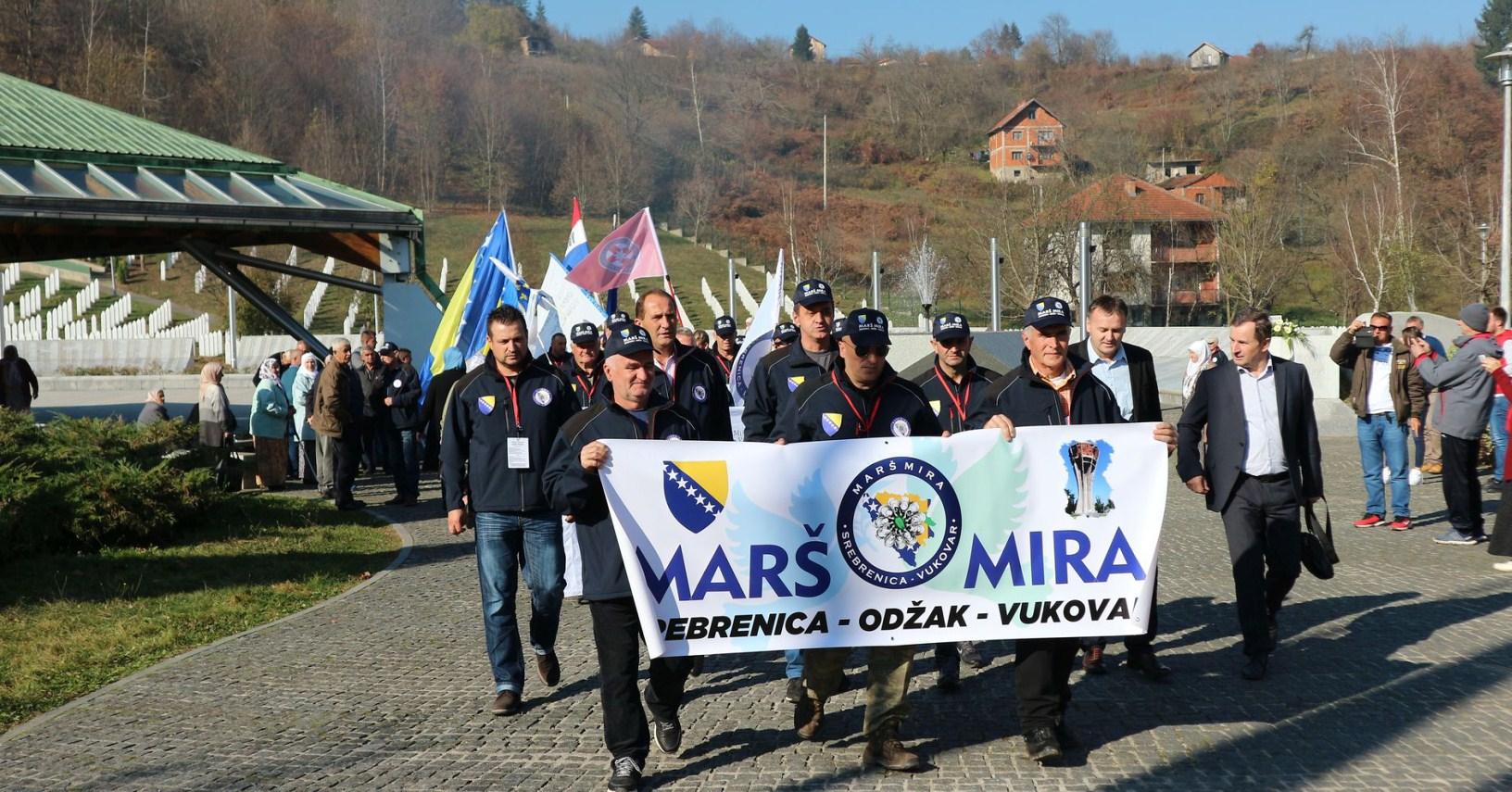 Moralna obaveza preživjelih žrtava genocida nad Bošnjacima Srebrenice - Avaz