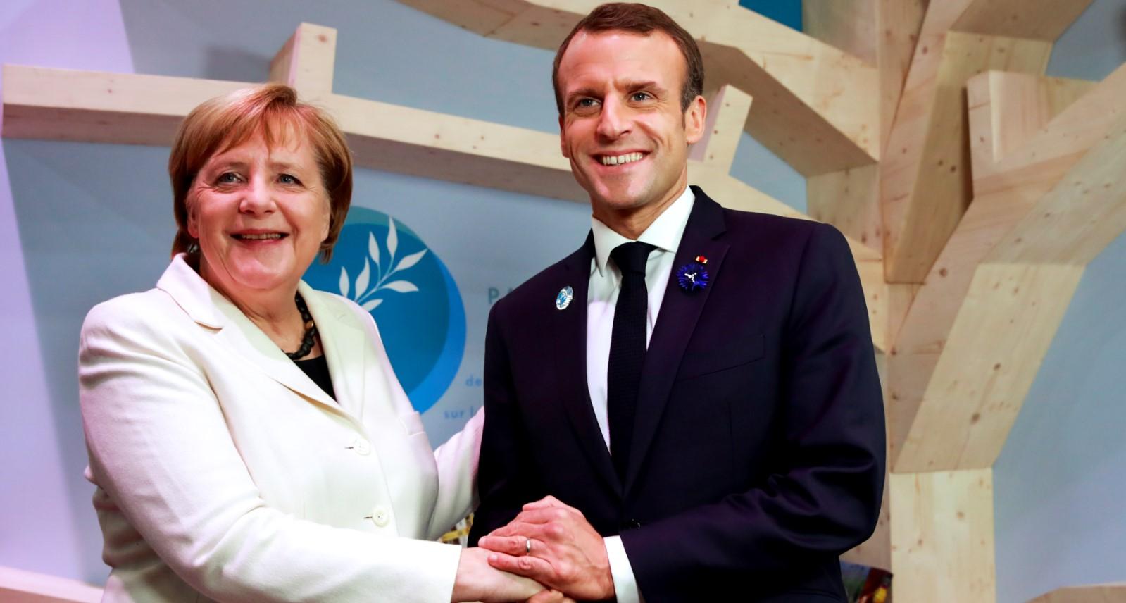 Makron i Merkel: Turbulentna vremena za lidere - Avaz