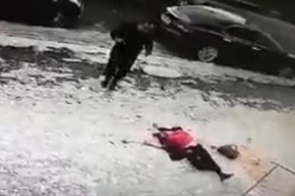 Ledenica pala na ženu sa 11. sprata i usmrtila je na licu mjesta, a ono što je prolaznik uradio je sramotno
