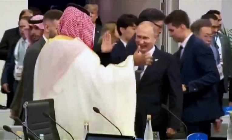 Putin i Salman na početku samita - Avaz