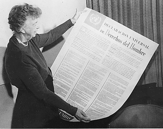 Elenor Ruzvelt s Općom deklaracijom o ljudskim pravima na španskom jeziku - Avaz