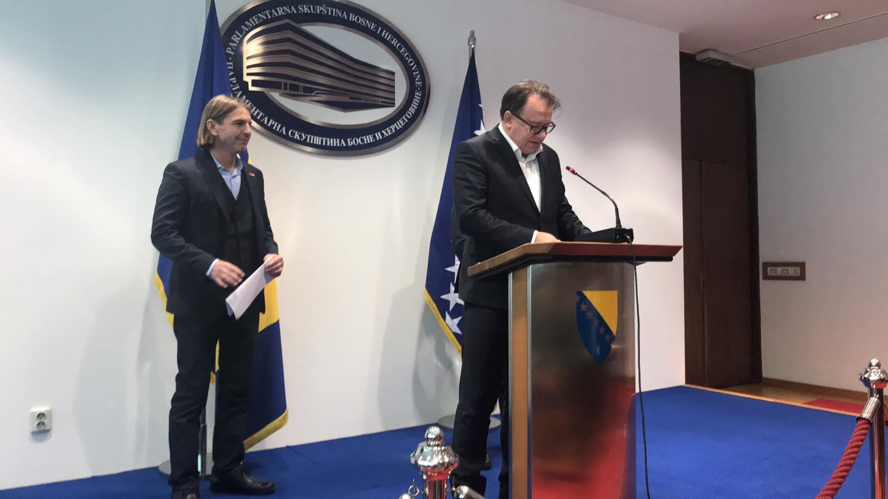 Nikšić i Kojović na konferenciji za medije - Avaz