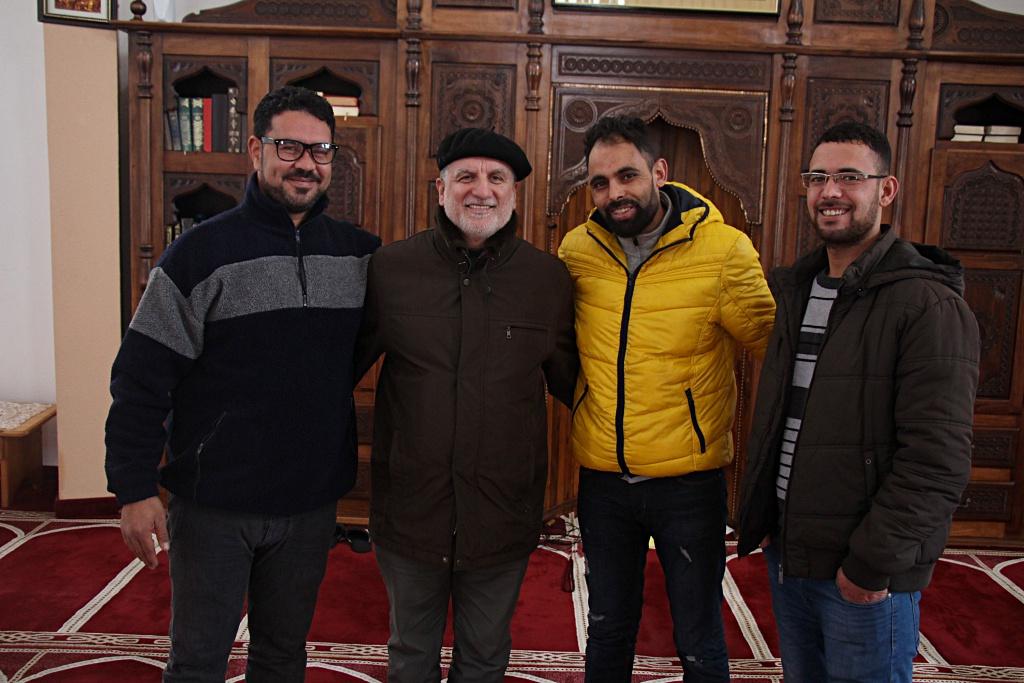 Muhamed, Zakarija i Halid s imamom džamije - Avaz