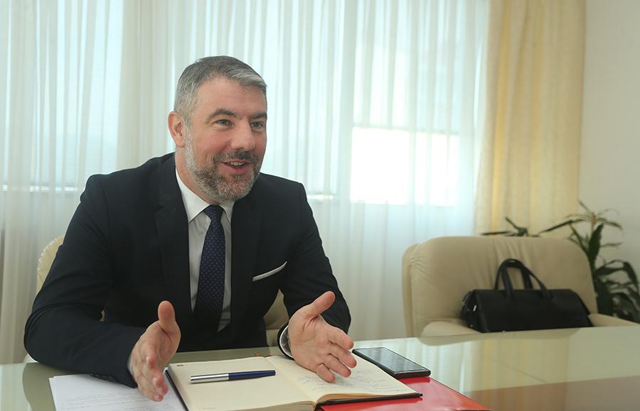 Alen Šeranić, ministar zdravstva i socijalne zaštite RS - Avaz