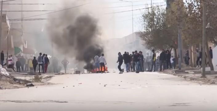 Nemiri u Tunisu u većini gradova - Avaz