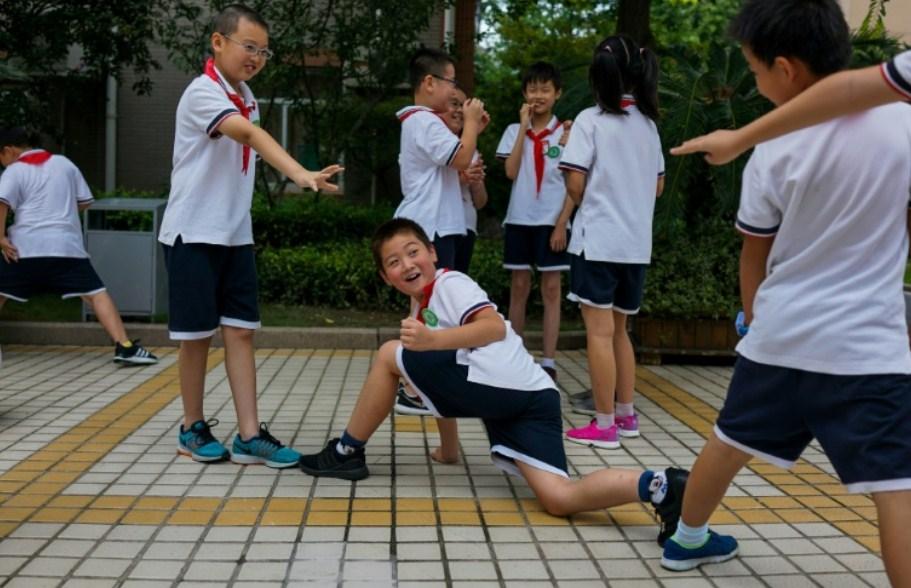 Kineski učenici u budućnosti će nositi uniforme s ugrađenim čipovima - Avaz