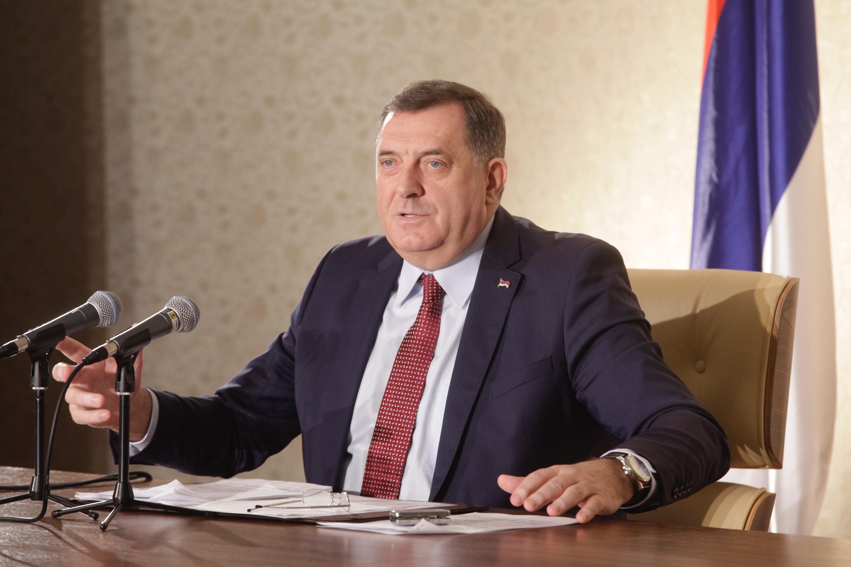 Skandal na pres-konferenciji Milorada Dodika: Novinare BN televizije nazvao separatistima i rušiteljima RS