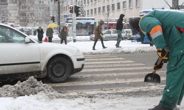 Čišćenje snijega na području Kantona Sarajevo - Avaz