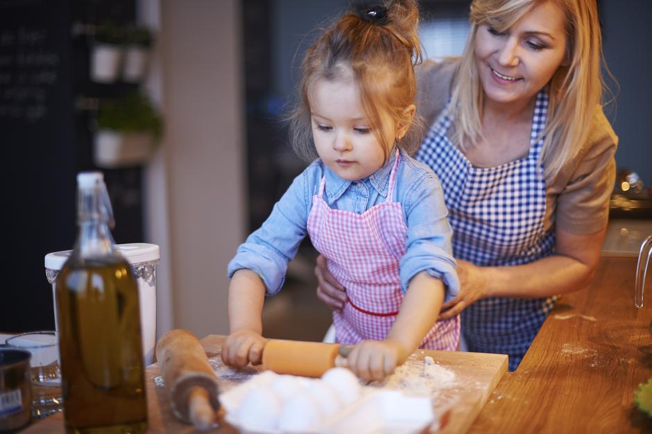 Kuhajte s djetetom i podijelite radost