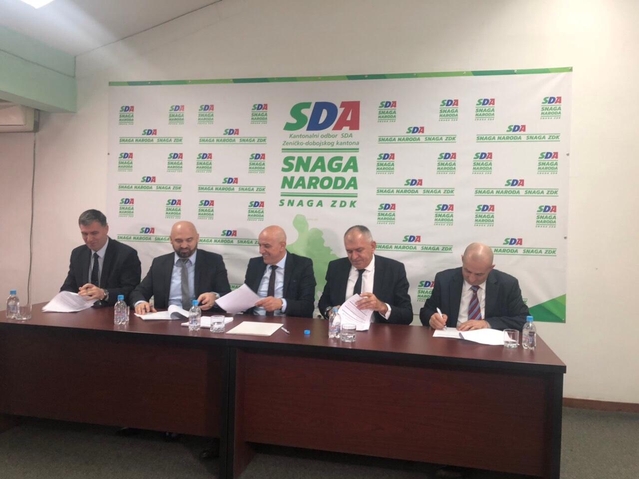 SDA, SBiH, HDZ BiH, A-SDA i nezavisni zastupnik zvanično formirali skupštinsku većinu u ZDK
