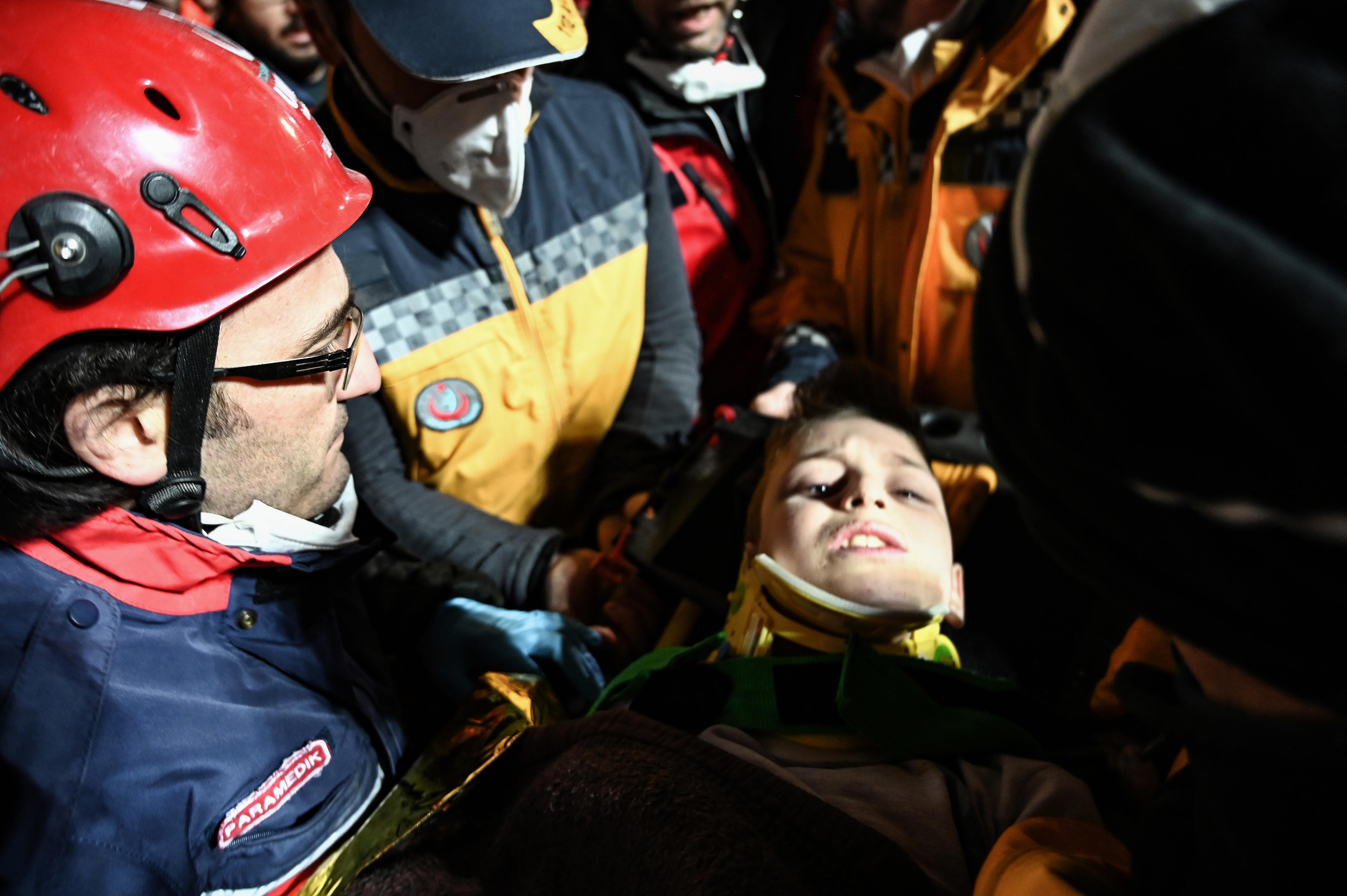 Petogodišnja djevojčica spašena iz ruševina zgrade u Istanbulu