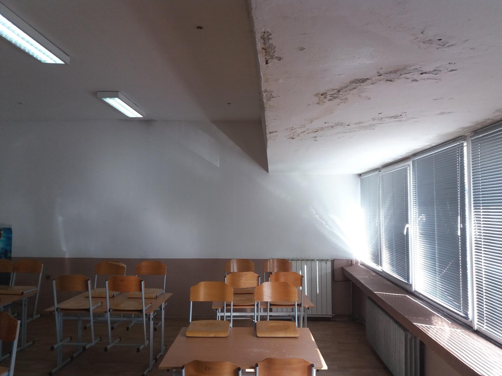 Škola sa 700 učenika ostala bez struje i grijanja