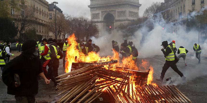 Neredi u Parizu, Lionu i Bordou - Avaz