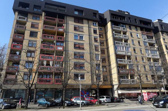 Banja Luka: Zgrada u kojoj je živio nastradali - Avaz