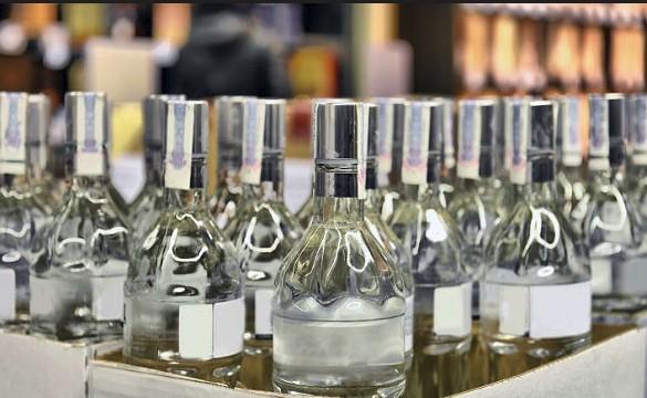 Holandska carina zaplijenila 90.000 boca votke za Sjevernu Koreju