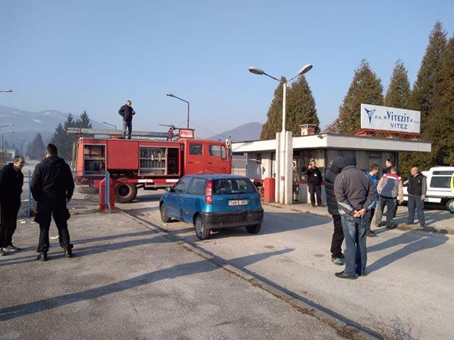 Radnici ispred "Vitezita" Vitez - Avaz