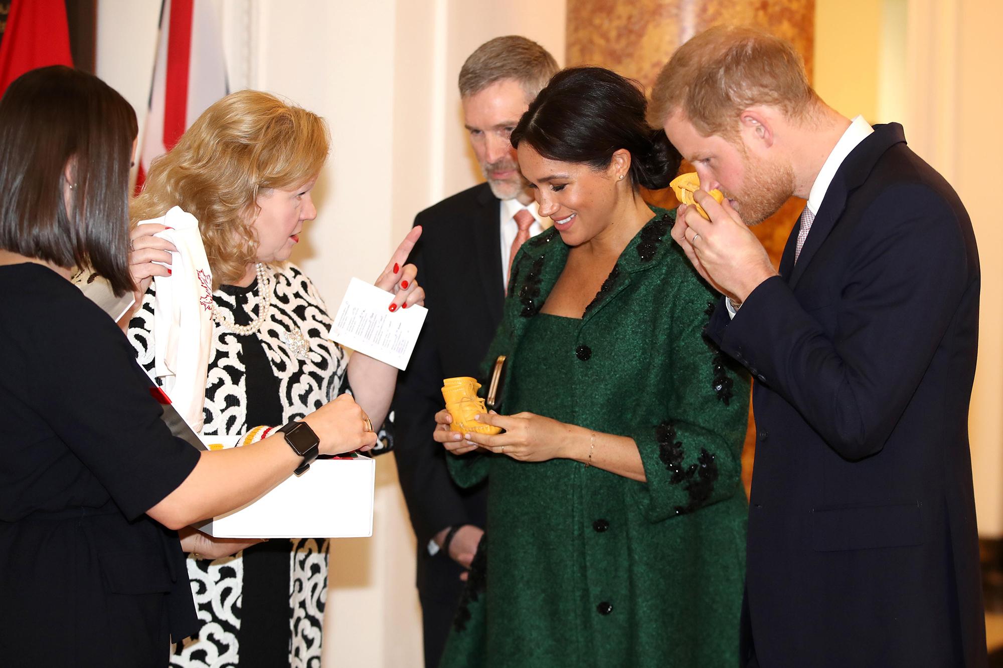 Megan Markl i princ Hari u posjeti Kanadskoj ambasadi u Londonu - Avaz