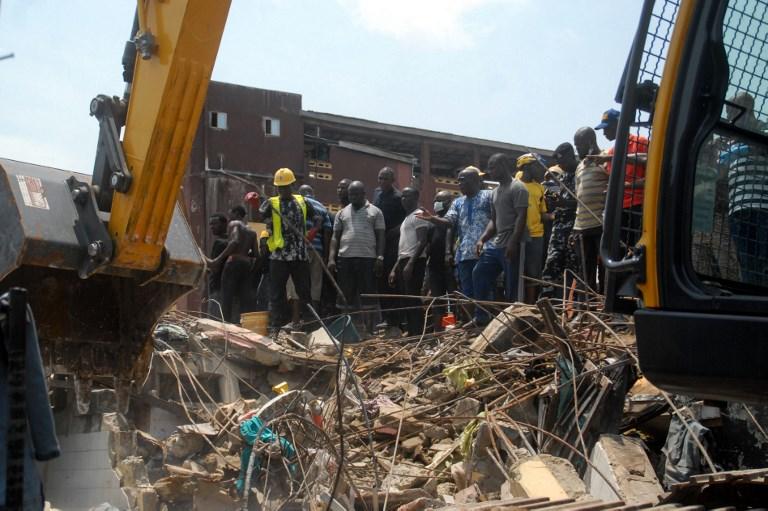 U rušenju zgrade u Nigeriji poginulo 18 osoba