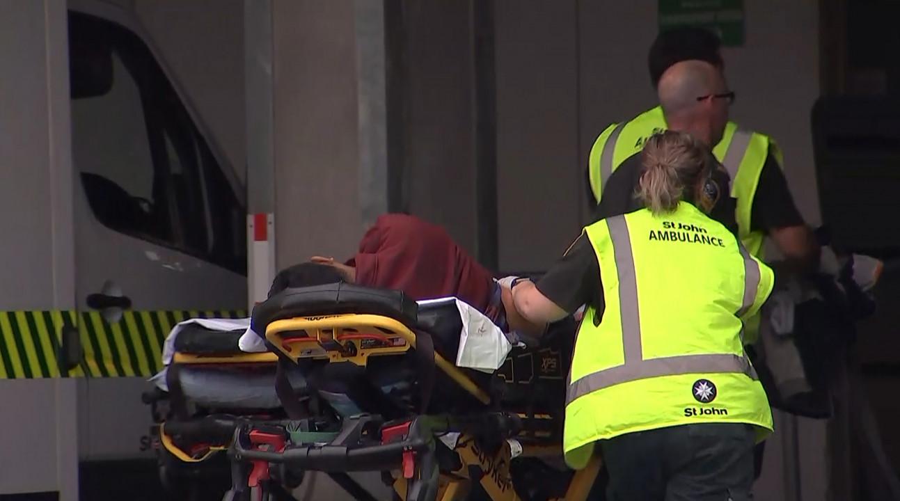 Napadač na džamije u gradu Krajstčerč na Novom Zelandu ubio je najmanje 49, a ranio više od 20 ljudi - Avaz