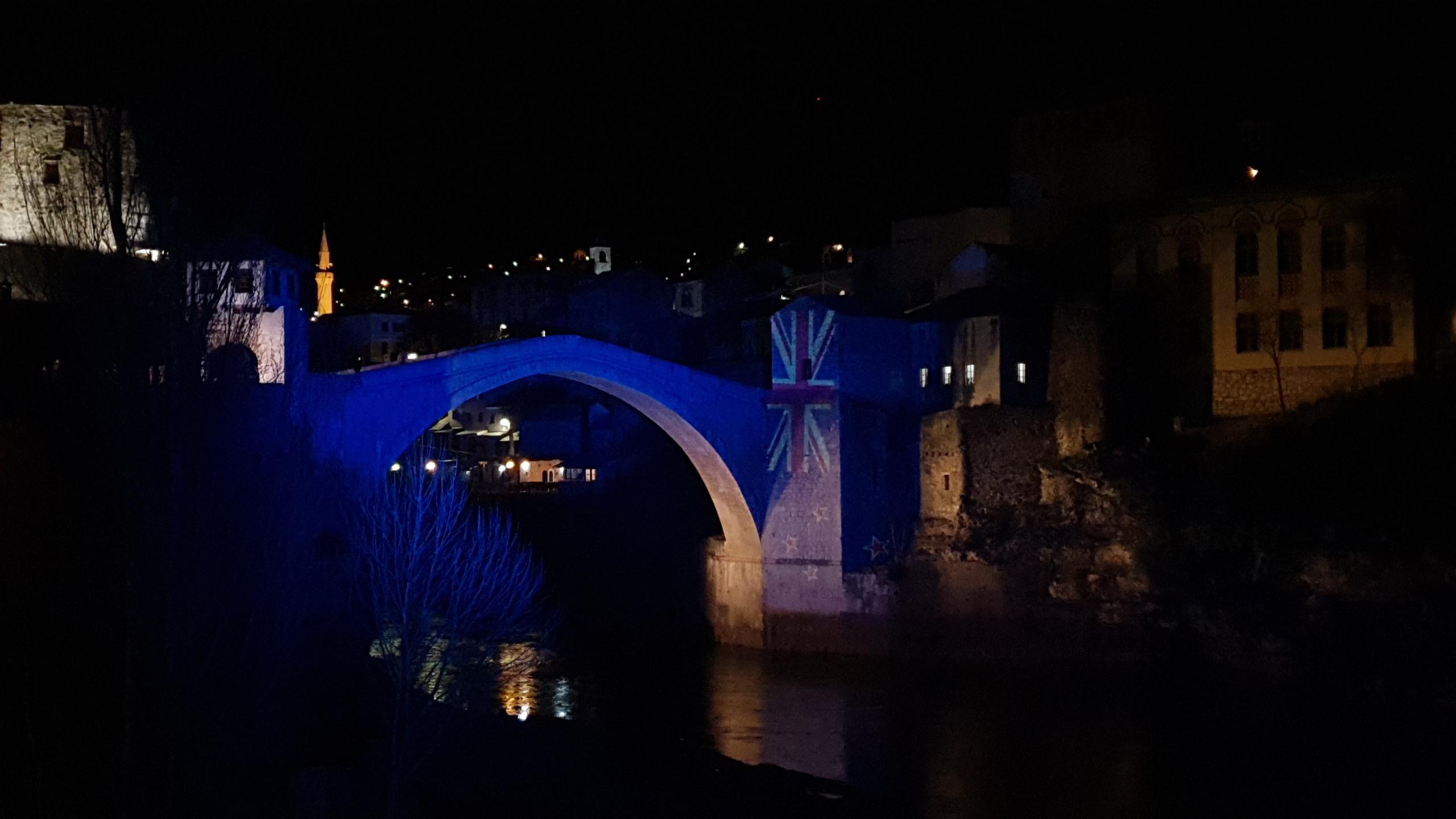 Stari most u Mostaru - Avaz