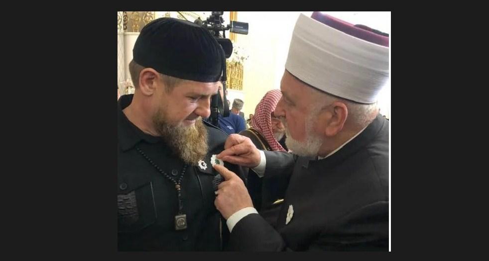 Mustafa ef. Cerić sastao se s Ramzanom Kadirovom i poklonio mu "Cvijet Srebrenice"