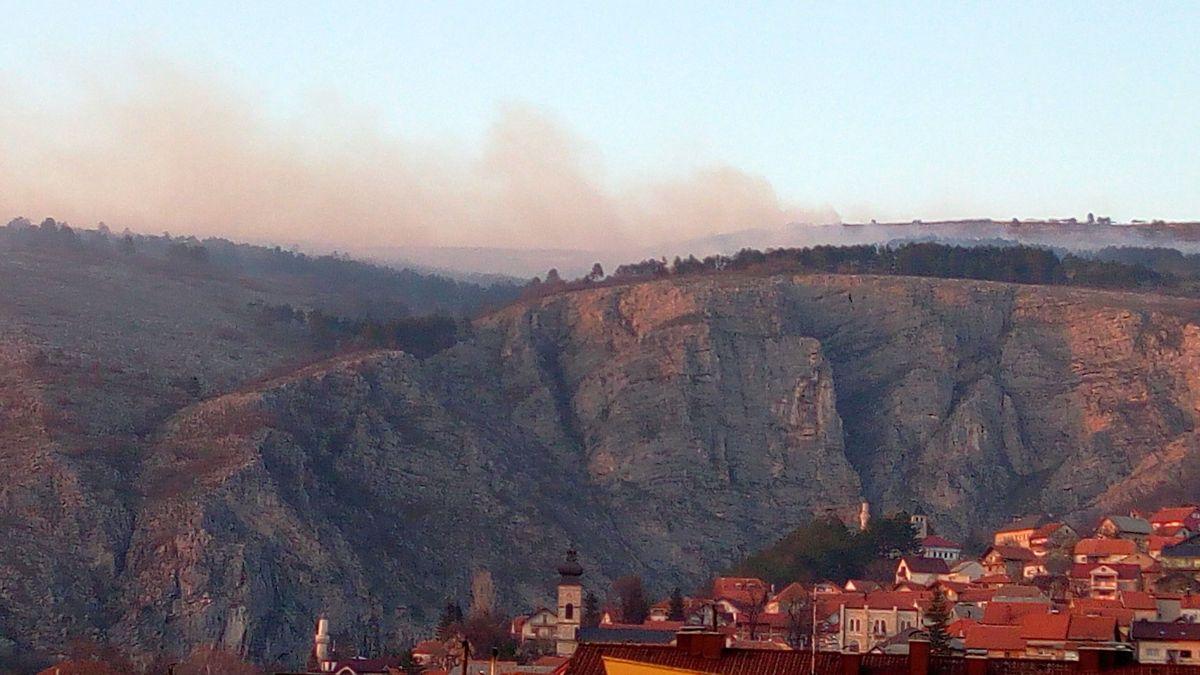 Požar iznad Livna - Avaz