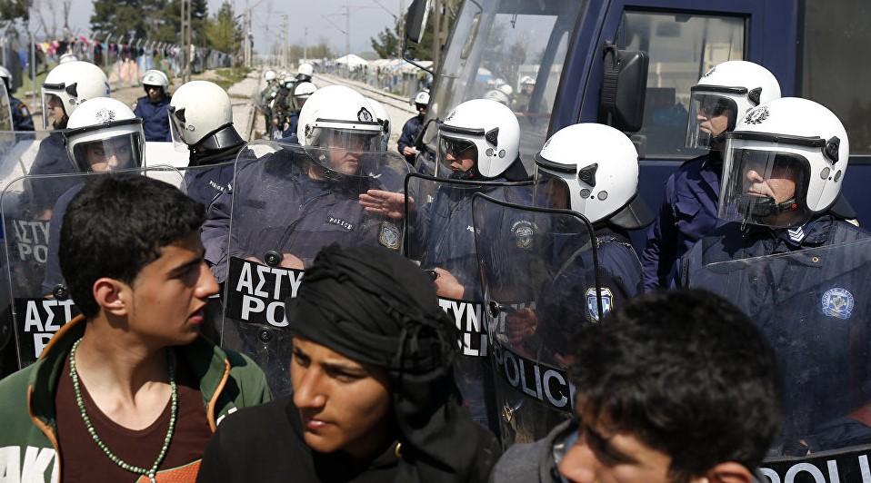 Sukob policije i migranata - Avaz