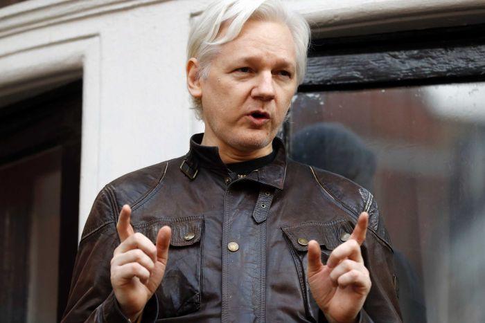 Džulijan Asanž osnivač Wikileaksa - Avaz