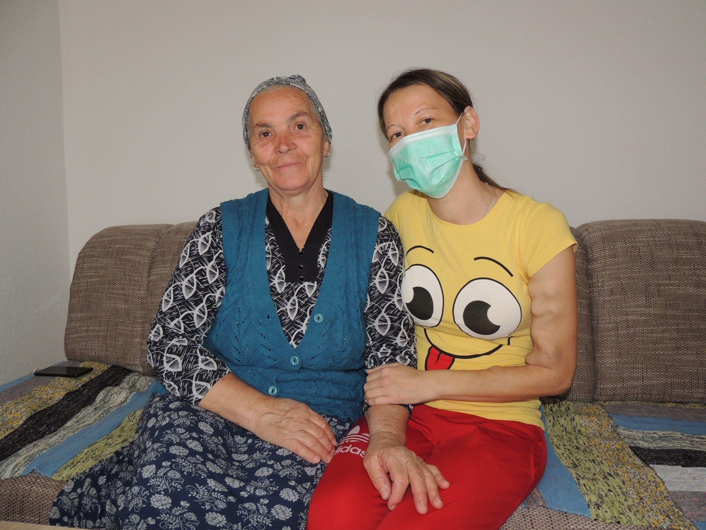 Mirzeta s majkom Nurom: Skromna šehidska penzija i naknada za tuđu njegu i pomoć nisu dovoljne za terapiju - Avaz