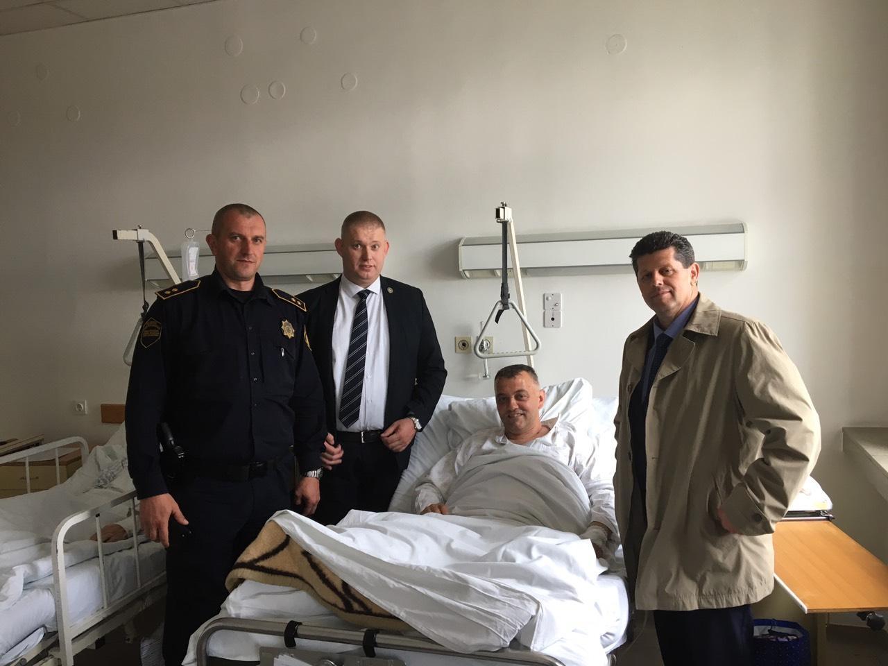 Grošo, Vehabović i Kišić posjetili kolegu u Općoj bolnici - Avaz