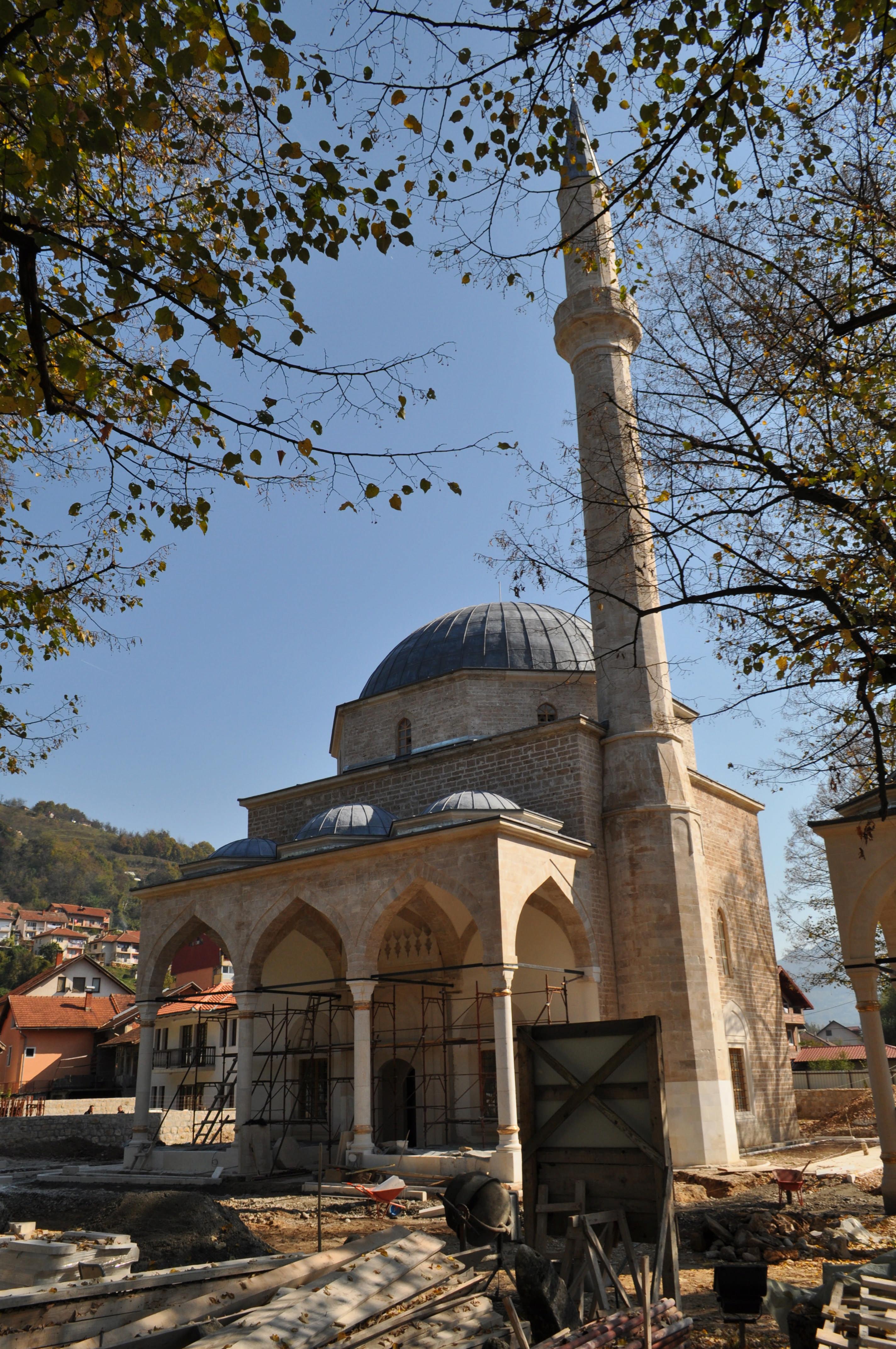 Aladža džamija otvorila vrata vjernicima - Avaz