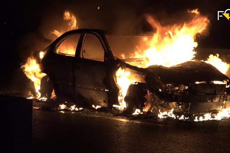 Razbojnici zapalili automobil - Avaz
