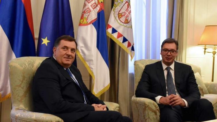 Dodik i Vučić prisustvuju zasjedanju Svetog arhijerejskog sabora u Beogradu