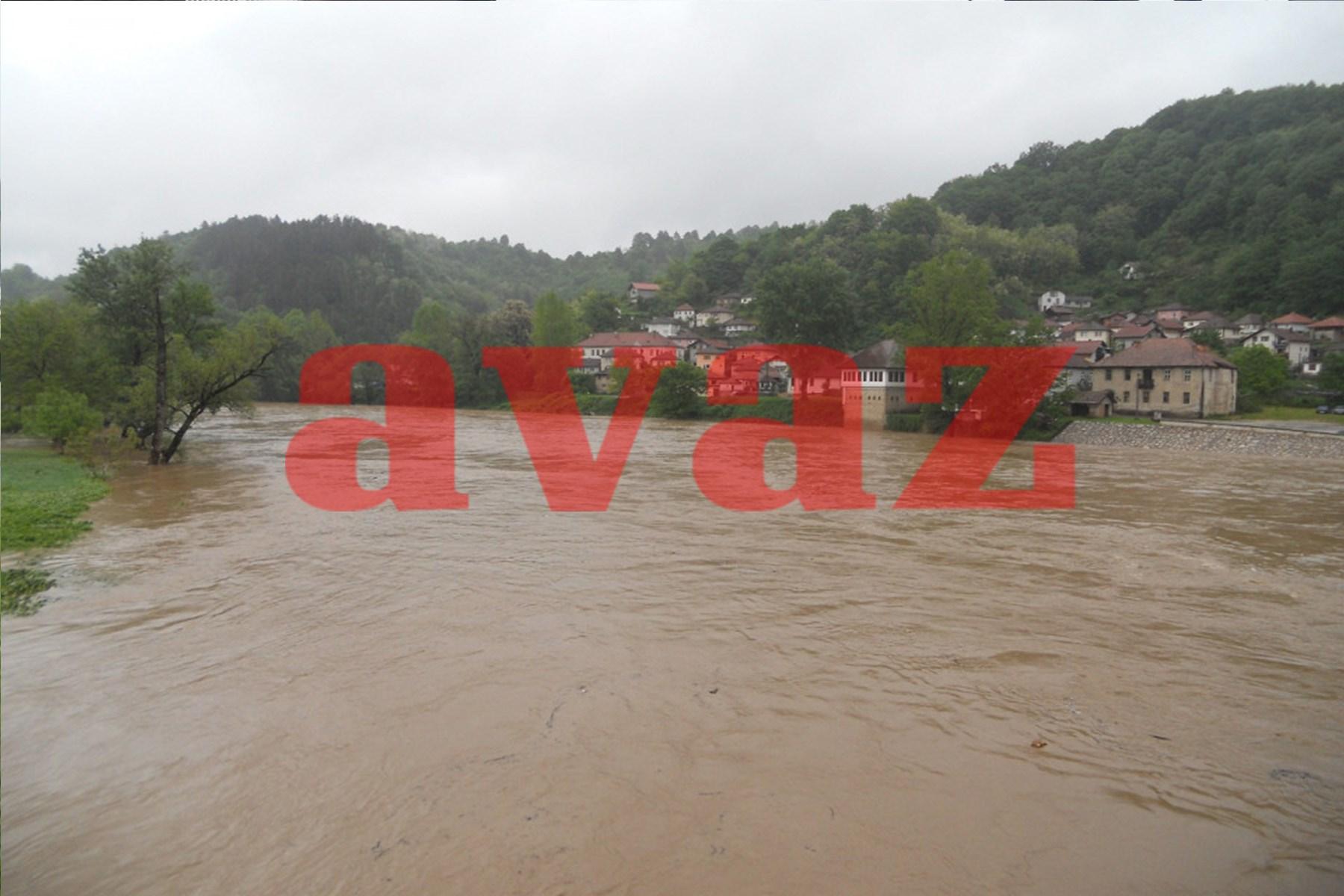 Nivo rijeke Bosne u opadanju: Štete će se sumirati u narednom periodu