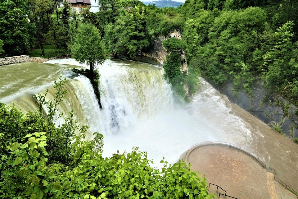 Vodopad u Jajcu - Avaz