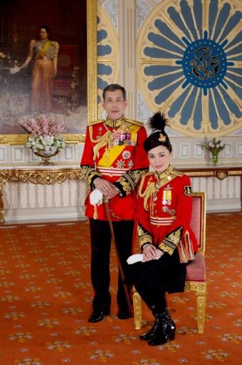 Palata objavila nove fotografije kraljice - Avaz