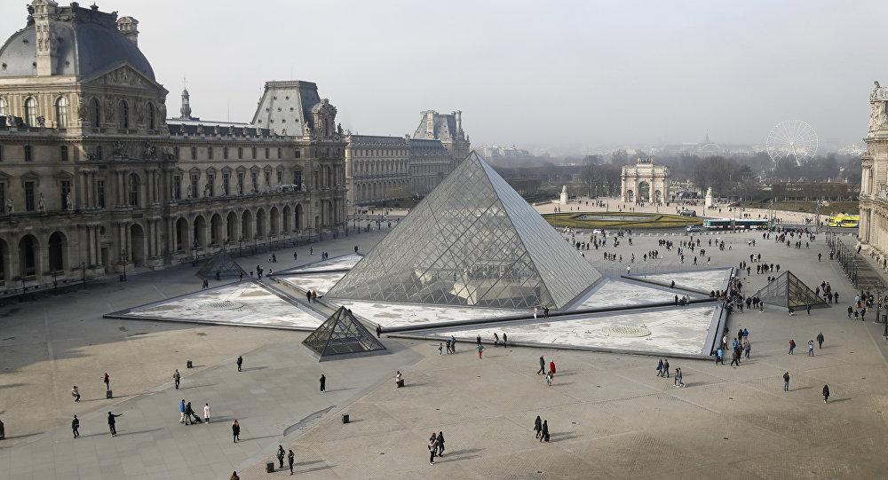 Radnici ne mogu izdržati najezdu: Muzej "Louvre" zatvoren zbog štrajka
