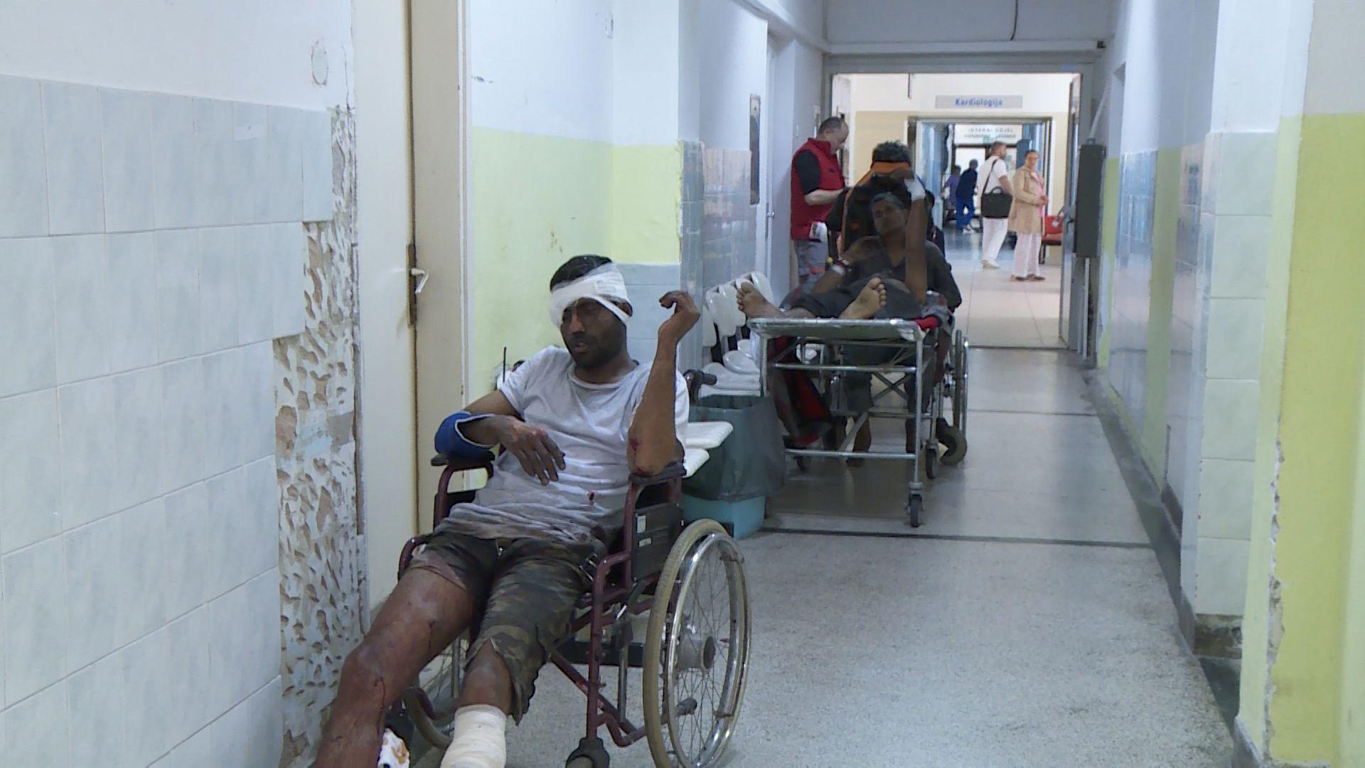 Povrijeđeni migranti zbrinuti u bolnici u Bihaću - Avaz
