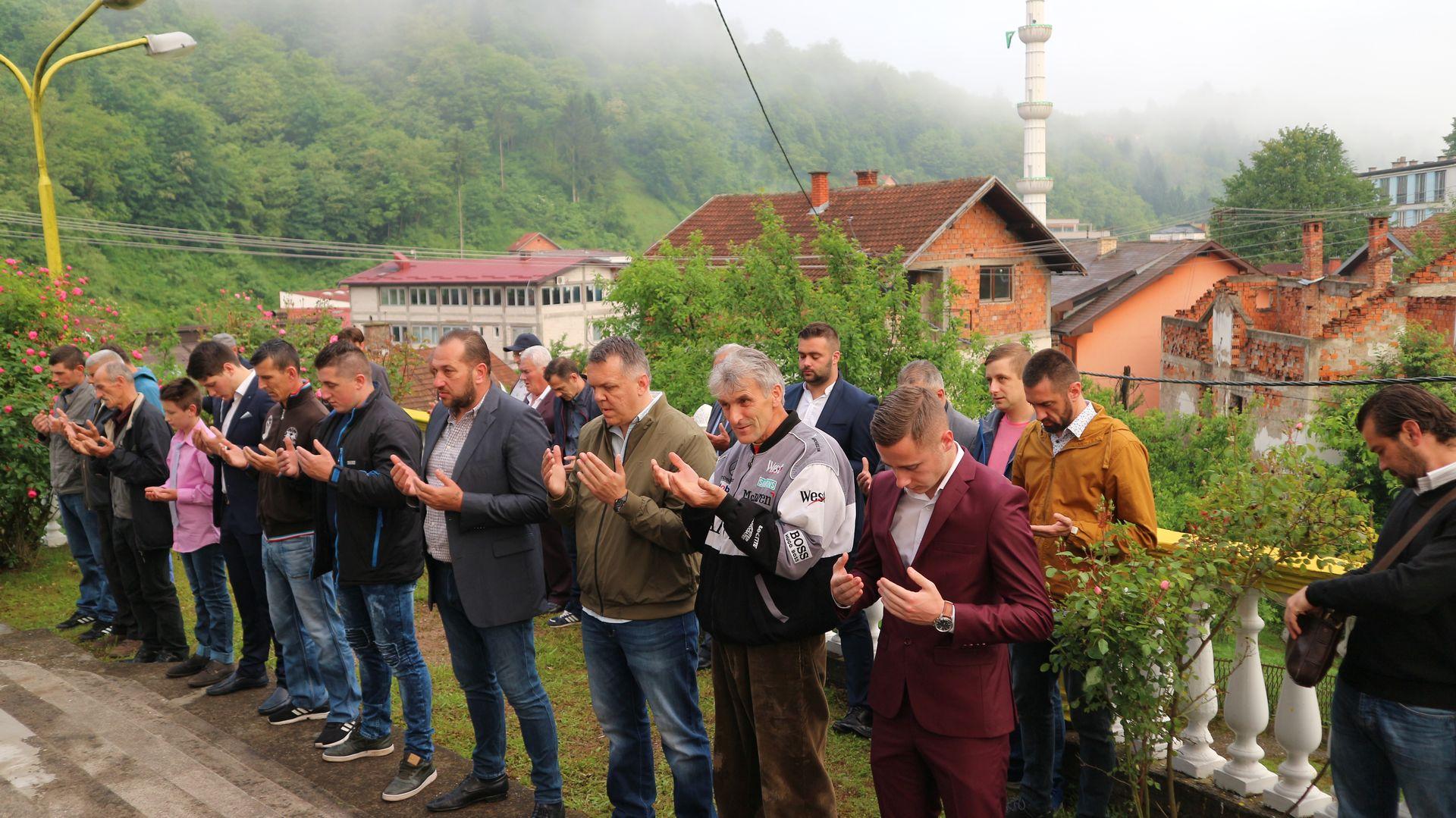 S bajramske svečanosti u Srebrenici - Avaz