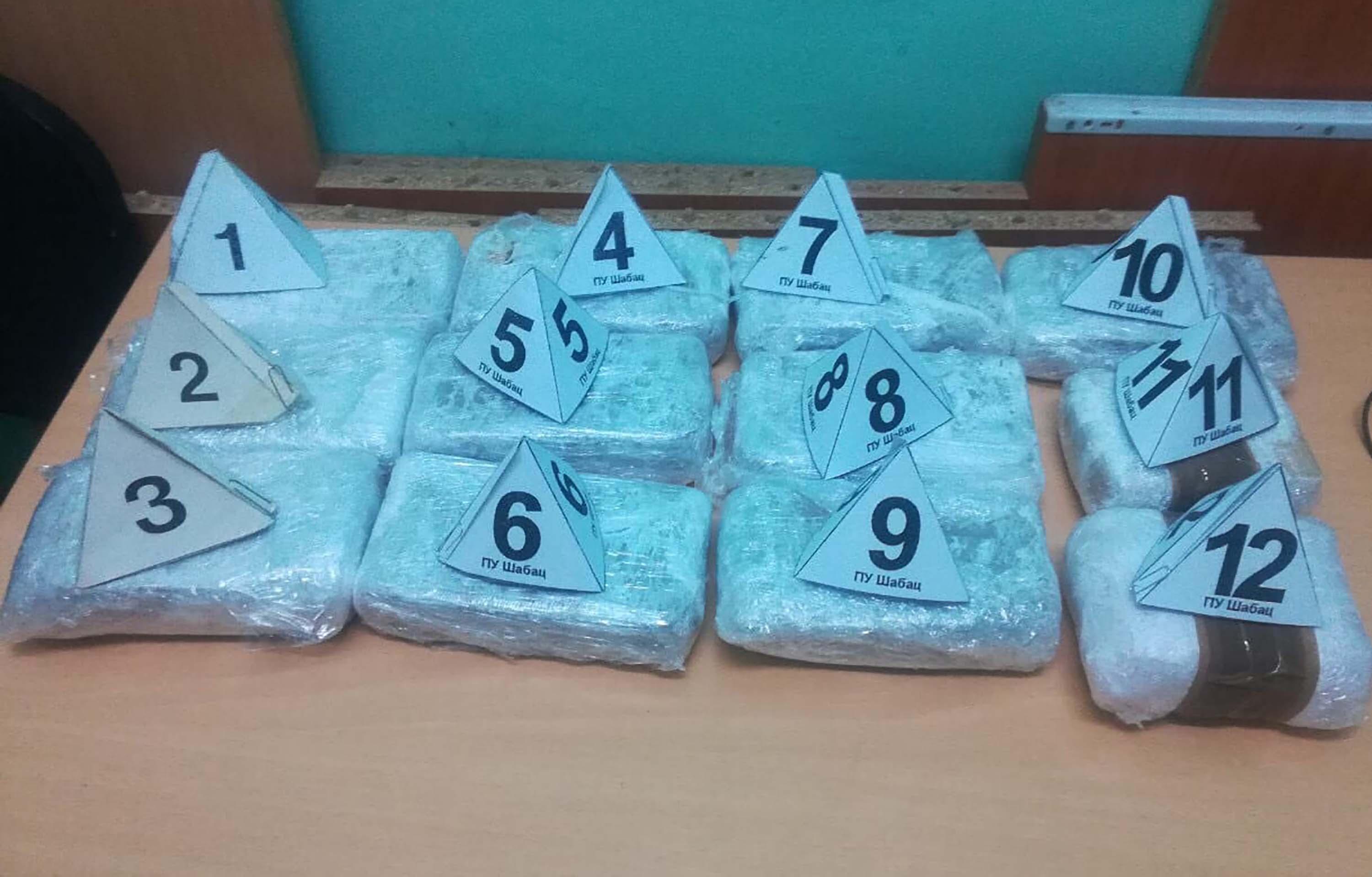 Paketi heroina koje je policija zaplijenila - Avaz
