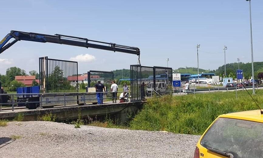 Šta će uraditi BiH nakon što je Hrvatska postavila ogradu sa šiljcima na granicu