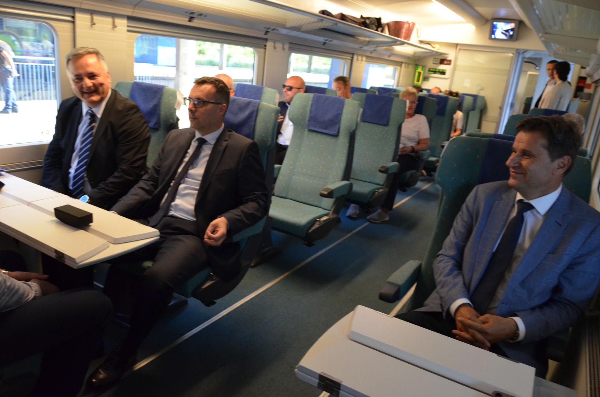 Vozom do juga: Ministri simbolično podržali rad "Željeznica FBiH"