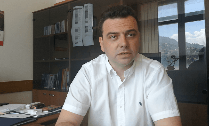 Magazinović odvažno poručio: Denis Bećirović definitivno ostaje u čelništvu partije